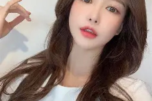 不到24小时娱乐圈又出三大八卦顶流小花、男星带女儿见情人