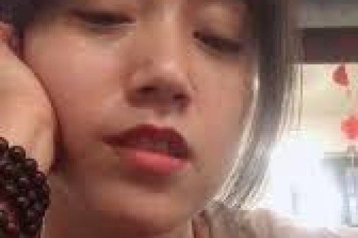 内娱1天4大瓜！顶流恋情、深夜泡酒吧、全身整容一个比一个离谱